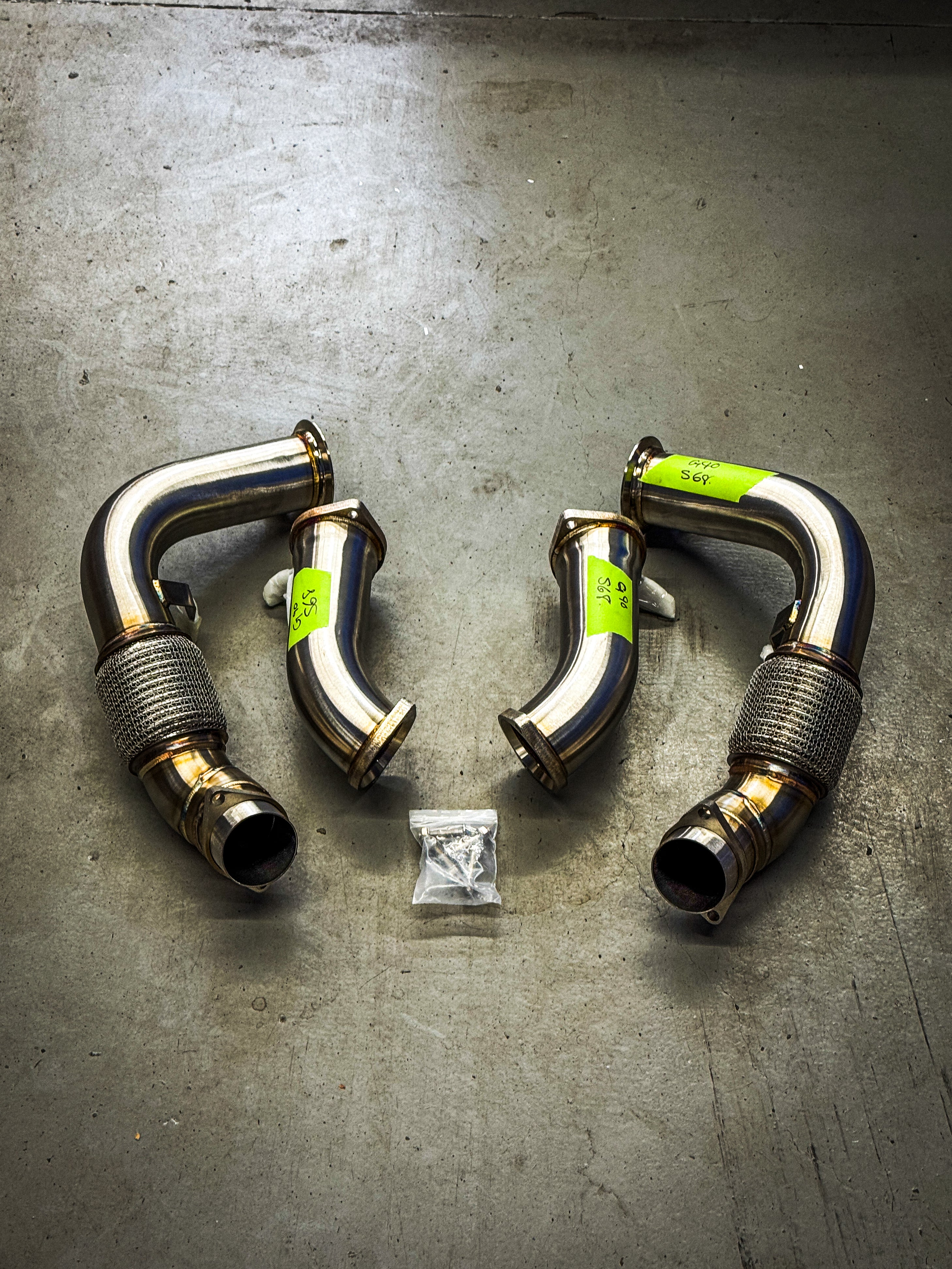 BMW S68 DOWNPIPES IN STOCK SAME DAY SHIPPING! G90 M5/760i/X7 M60i